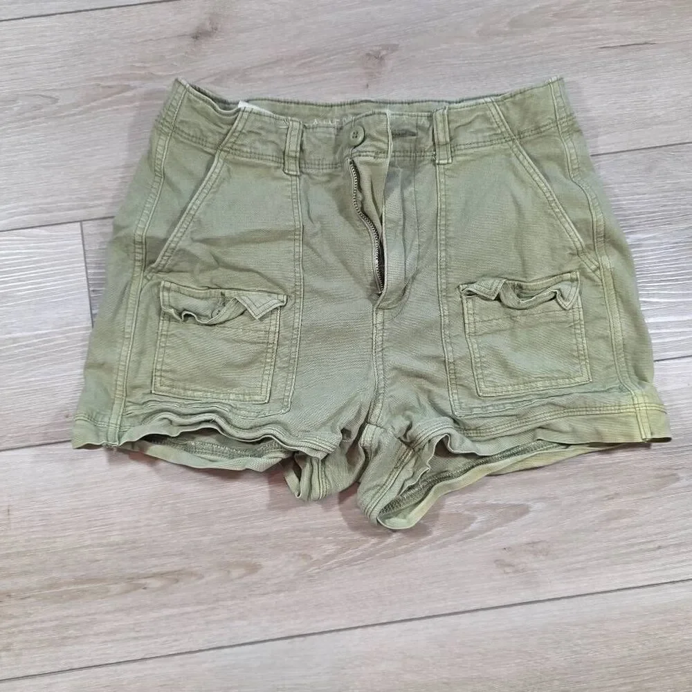 American Eagle High Rise 90's Boyfriend Shorts